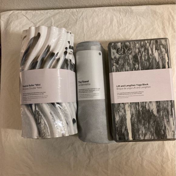 Lululemon Yoga Accessories and Hotdog Yoga Tan and Black Yoga Bag - Picture 4 of 8